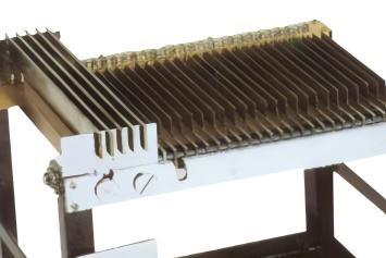 F006