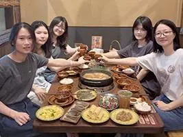 UTSTESTER Company Dinner Enjoys Yunnan and Guizhou Cuisine and Savors Southwestern Flavor Feast