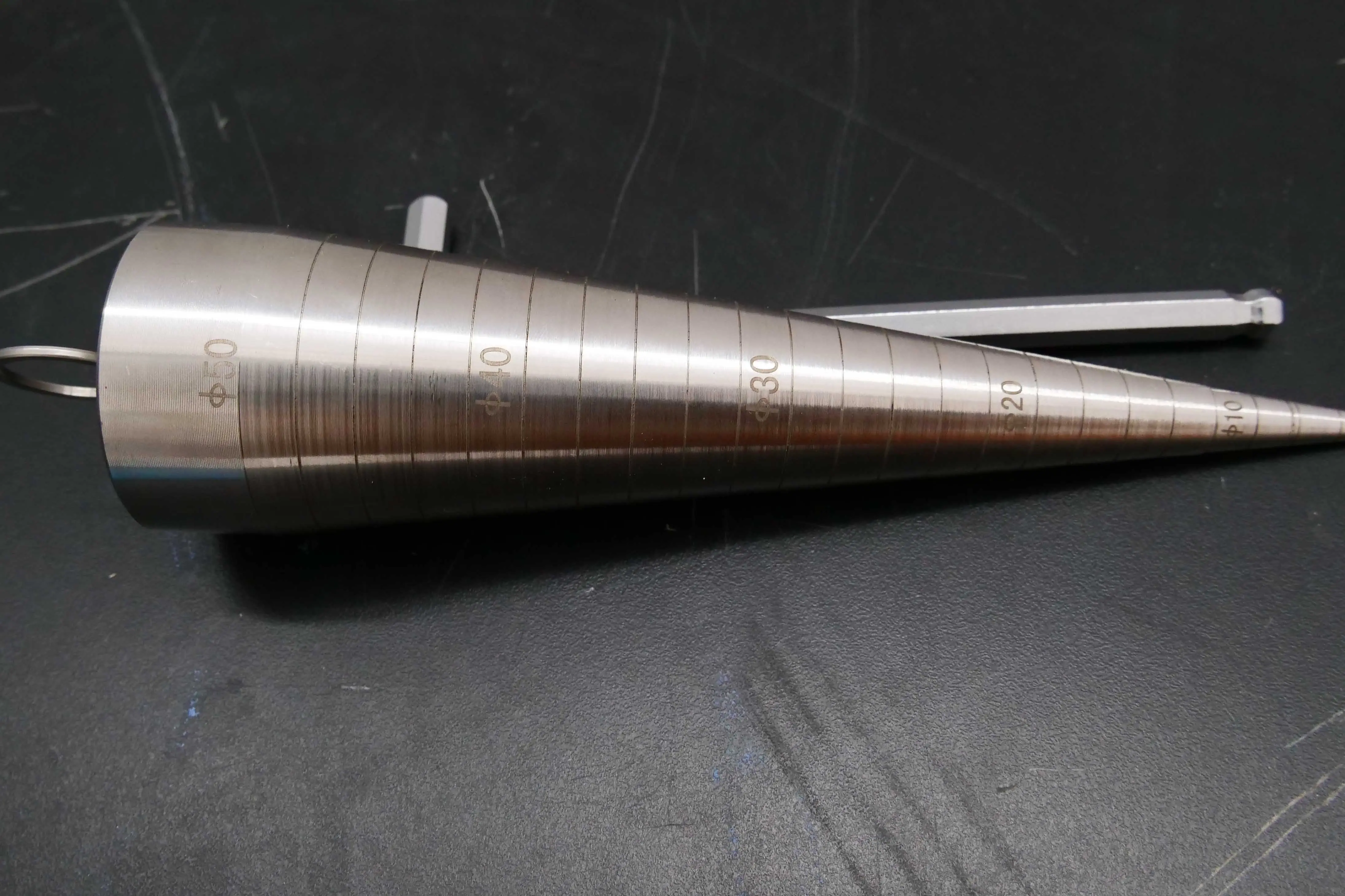 Steel pricker