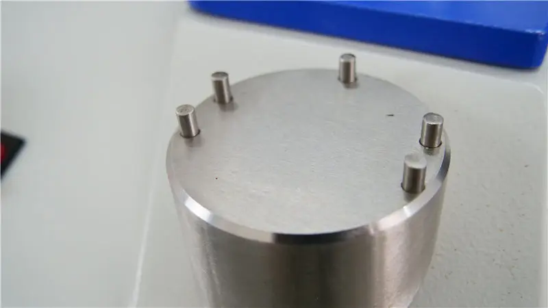 Sample clamp